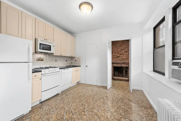 $4,500 | 1716 2nd Avenue, Unit 5E | Upper East Side