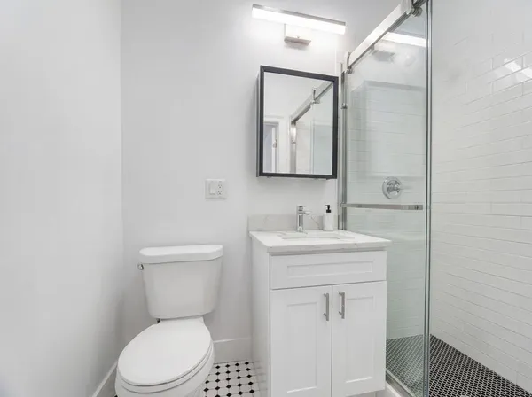 $3,200 | 231 East 60th Street, Unit 1 | Lenox Hill