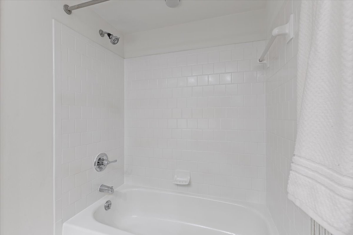 1401 17th Street Northwest, Unit 1007 Washington, DC 20036 - Photo 30 of 38