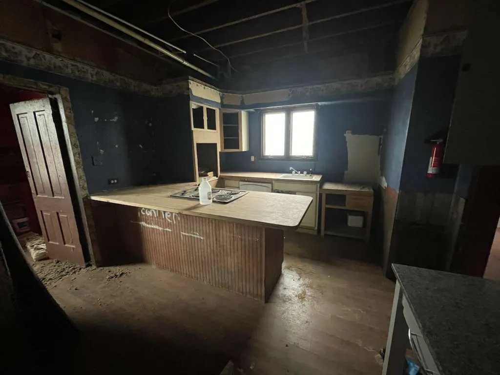 $60,000 | 203 East Washington Street, Avon, IL 61415