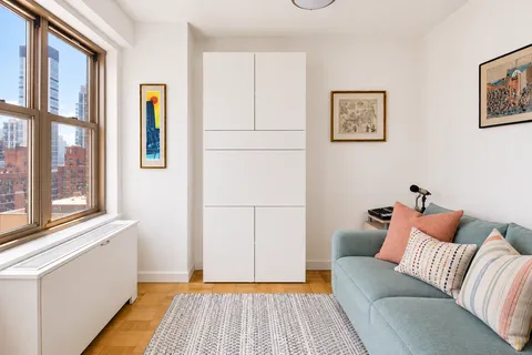 $700,000 | 137 East 36th Street, Unit 13C | Murray Hill