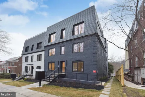 $575,000 | 4013 Davis Place Northwest, Unit Undisclosed, Washington, DC 20007