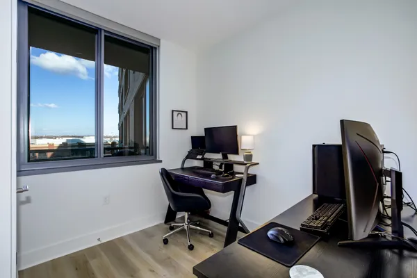 $3,500 | 2001 15th Street North, Unit 623, Arlington, VA 22201