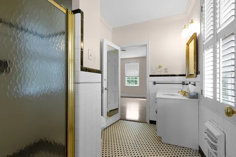 $995,000 | 108 Homestead Avenue, Metairie, LA 70005