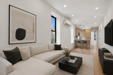 $7,500 | 1739 2nd Avenue, Unit PH | Upper East Side