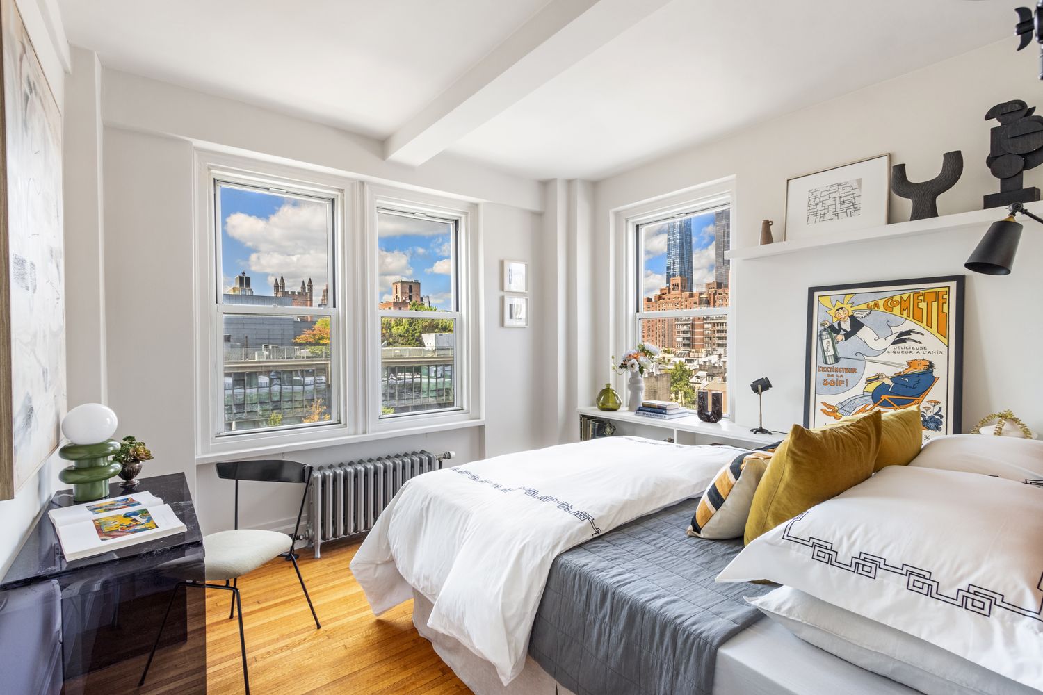 $857,500 | 365 West 20th Street, Unit 9C | Chelsea