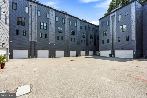 $515,000 | 444 Kingsley Street, Philadelphia, PA 19128