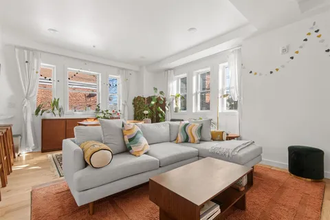 $5,000 | 310 4th Street, Unit 2A, Union City, NJ 07087