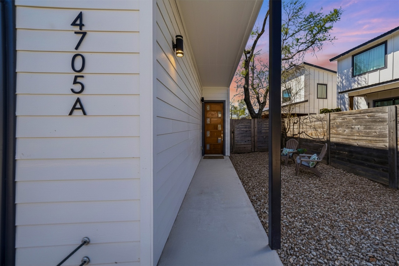 4705 Louis Avenue, Unit A & B Austin, TX 78721 - Photo 7 of 40