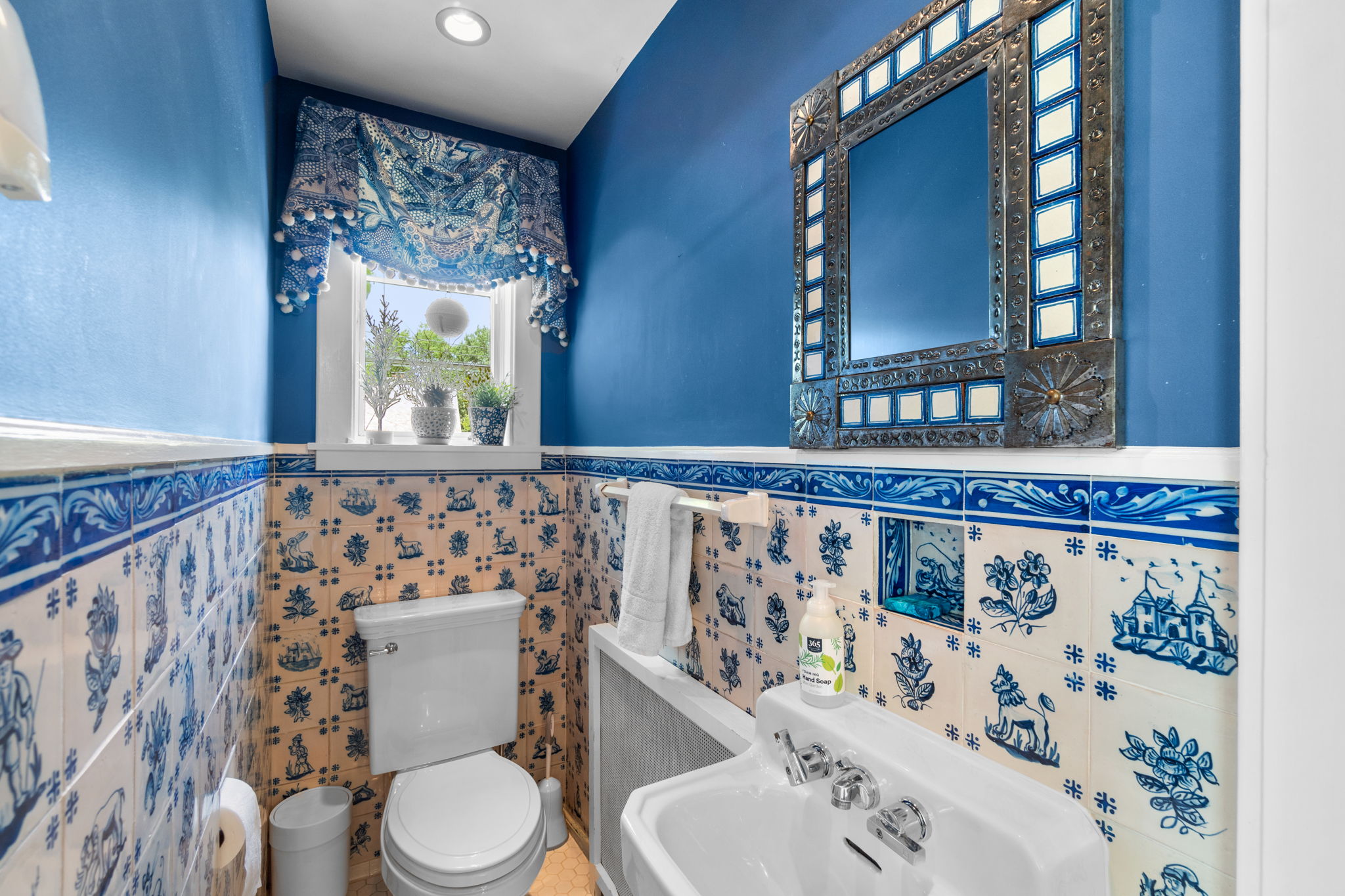 322 St Dunstans Road Baltimore, MD 21212 - Photo 16 of 36