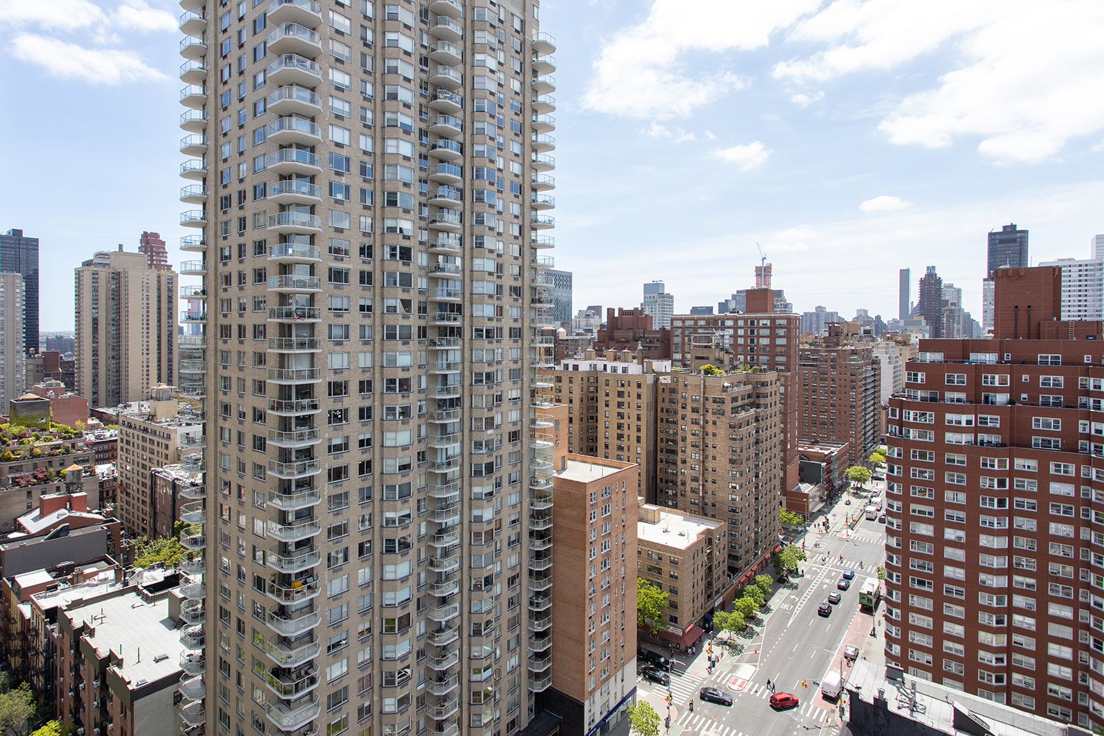 255 East 74th Street, Unit 21AB Manhattan, NY 10021 - Photo 23 of 37 a view of a city with tall buildings