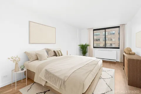 $1,199,000 | 515 East 72nd Street, Unit 11D | Lenox Hill