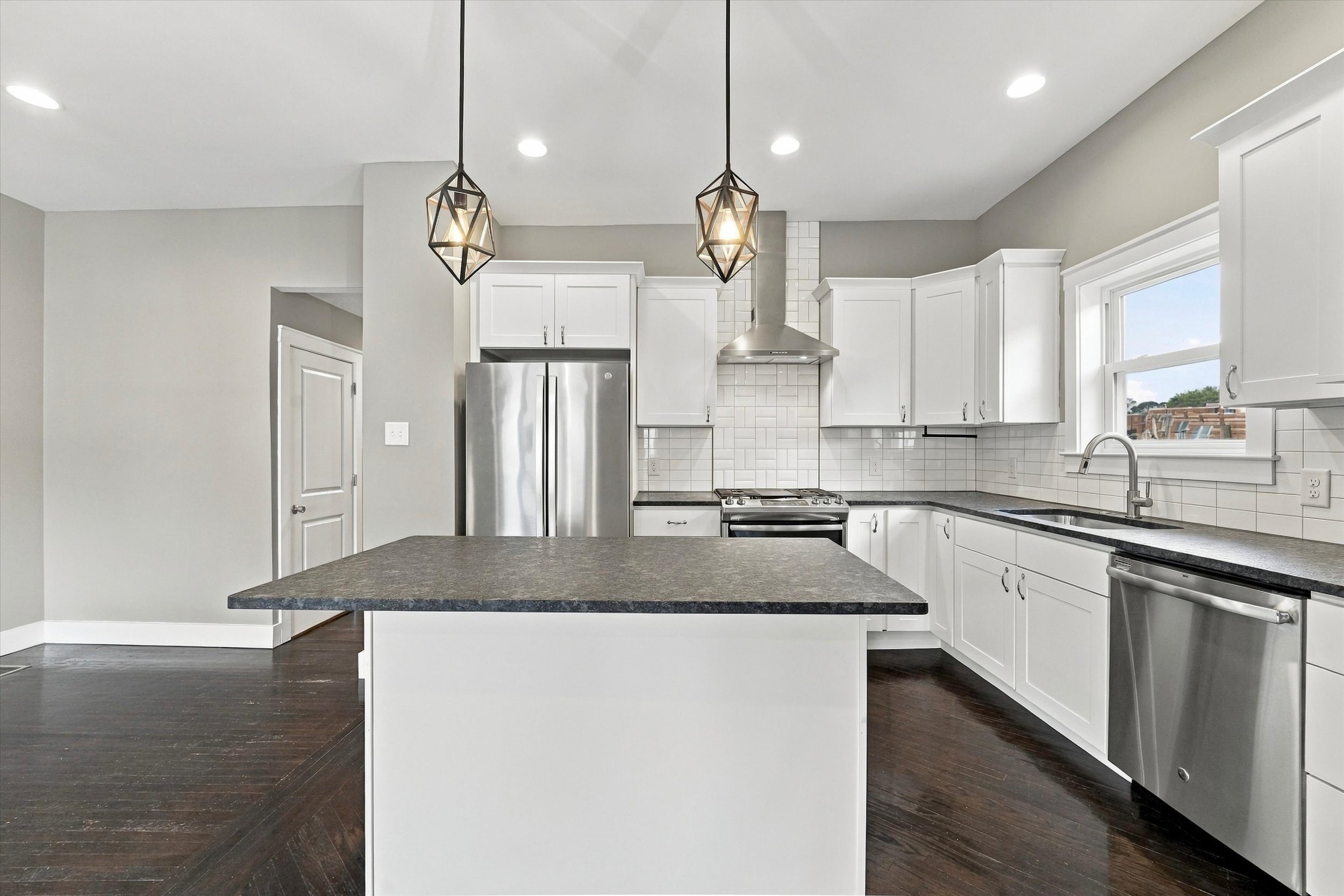 7242 Hill Road Philadelphia, PA 19128 - Photo 8 of 37 Gallery Image 8