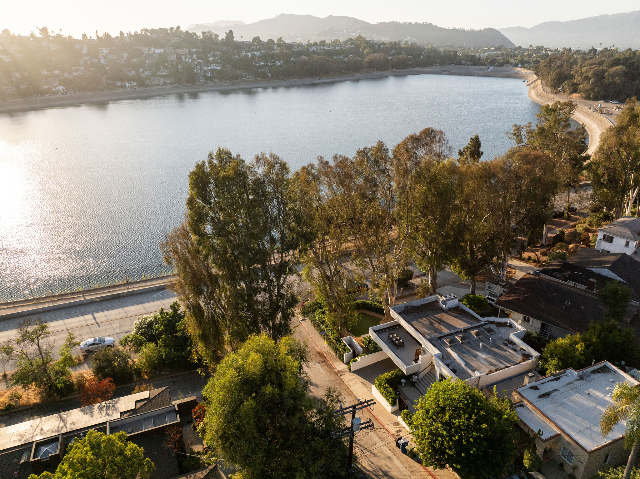 2371 Cove Ave Los Angeles, CA 90039 - Photo 40 of 43