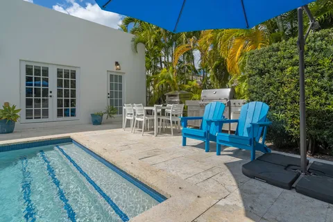 $3,750,000 | 707 West 54th Street, Miami Beach, FL 33140