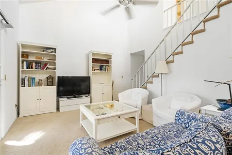 $179,900 | 1960 Westminster Circle, Unit 2, Vero Beach, FL 32966