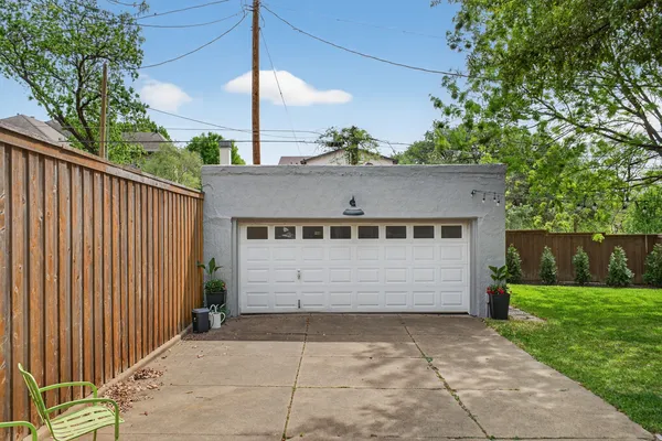 $1,195,000 | 6802 Clayton Avenue, Dallas, TX 75214