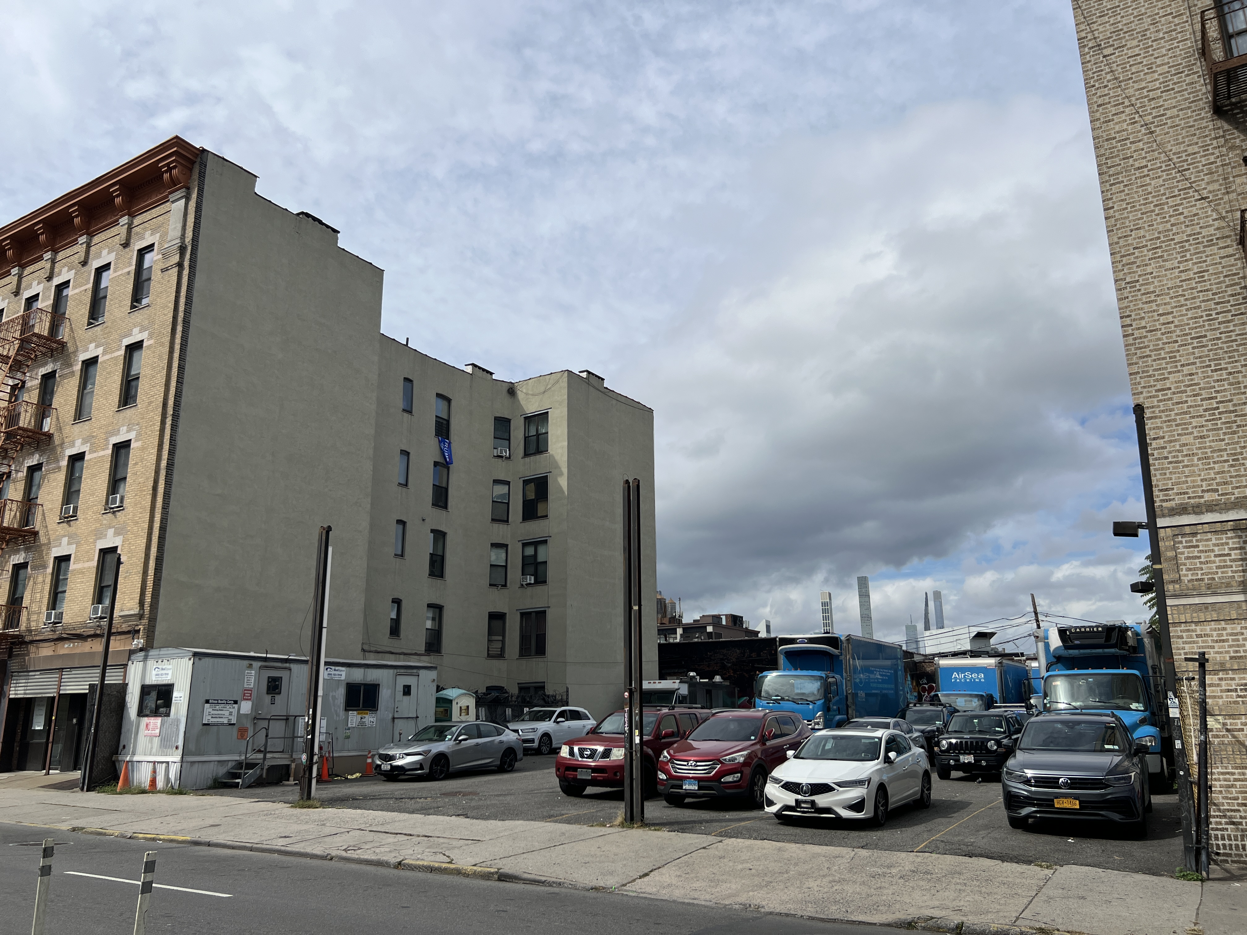 4010 Crescent Street Queens, NY 11101 - Photo 3 of 3