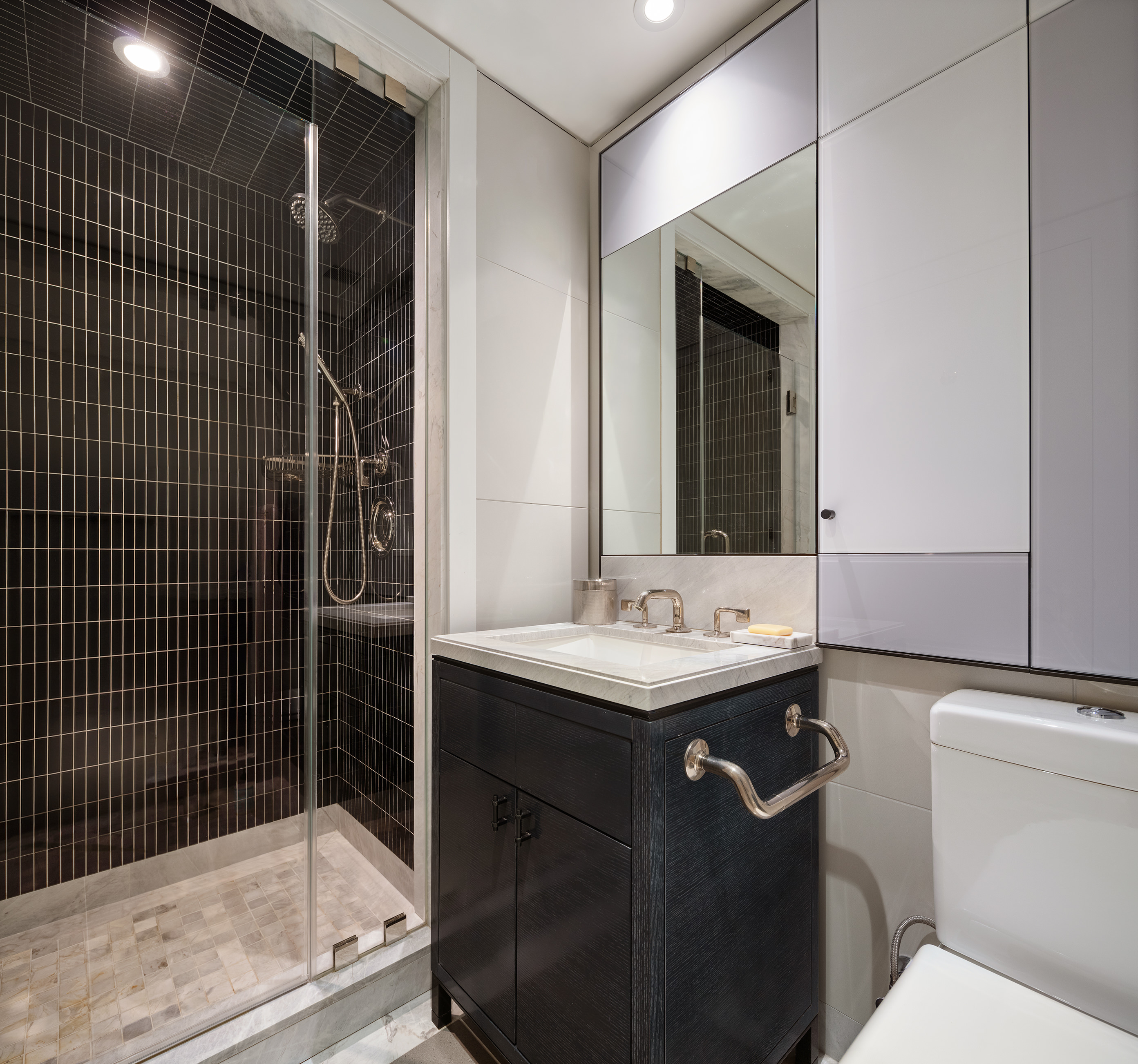 21 East 61st Street, Unit 8C Manhattan, NY 10065 - Photo 10 of 16