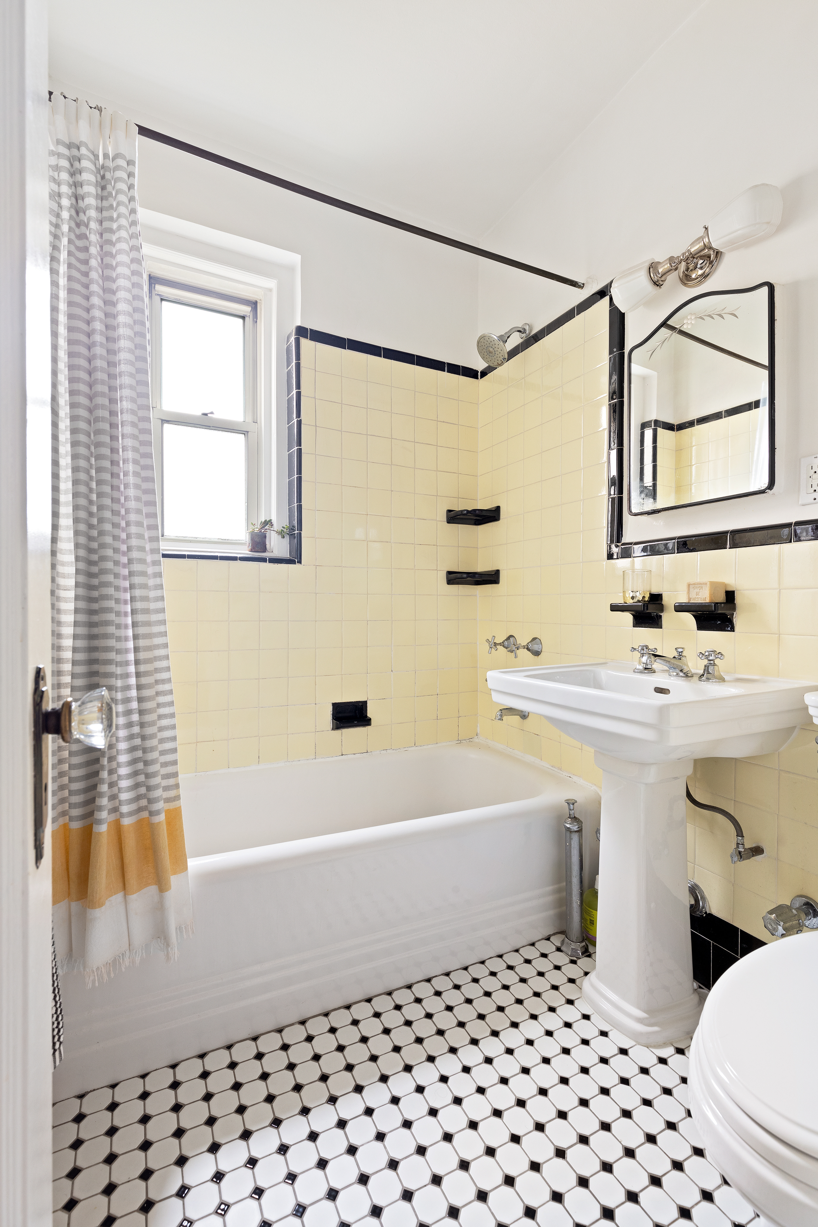 140 8th Avenue, Unit 6J Brooklyn, NY 11215 - Photo 7 of 13