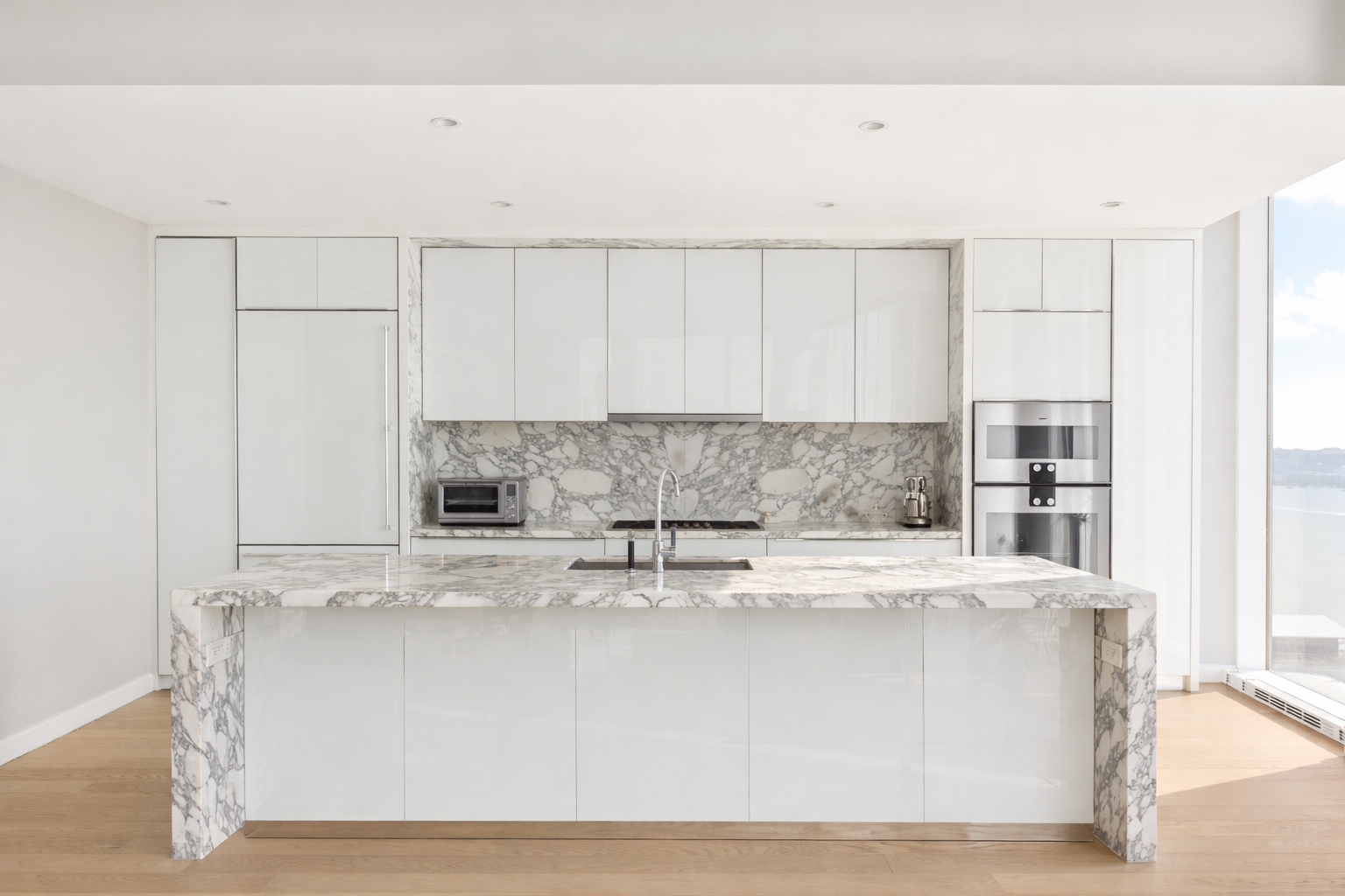 10 Riverside Boulevard, Unit 30B Manhattan, NY 10069 - Photo 2 of 19