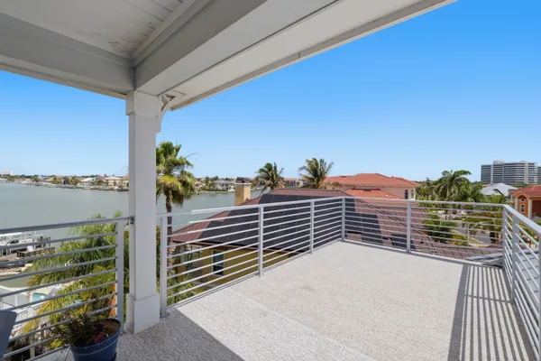 $2,350,000 | 2813 Kipps Colony Drive South, Gulfport, FL 33707