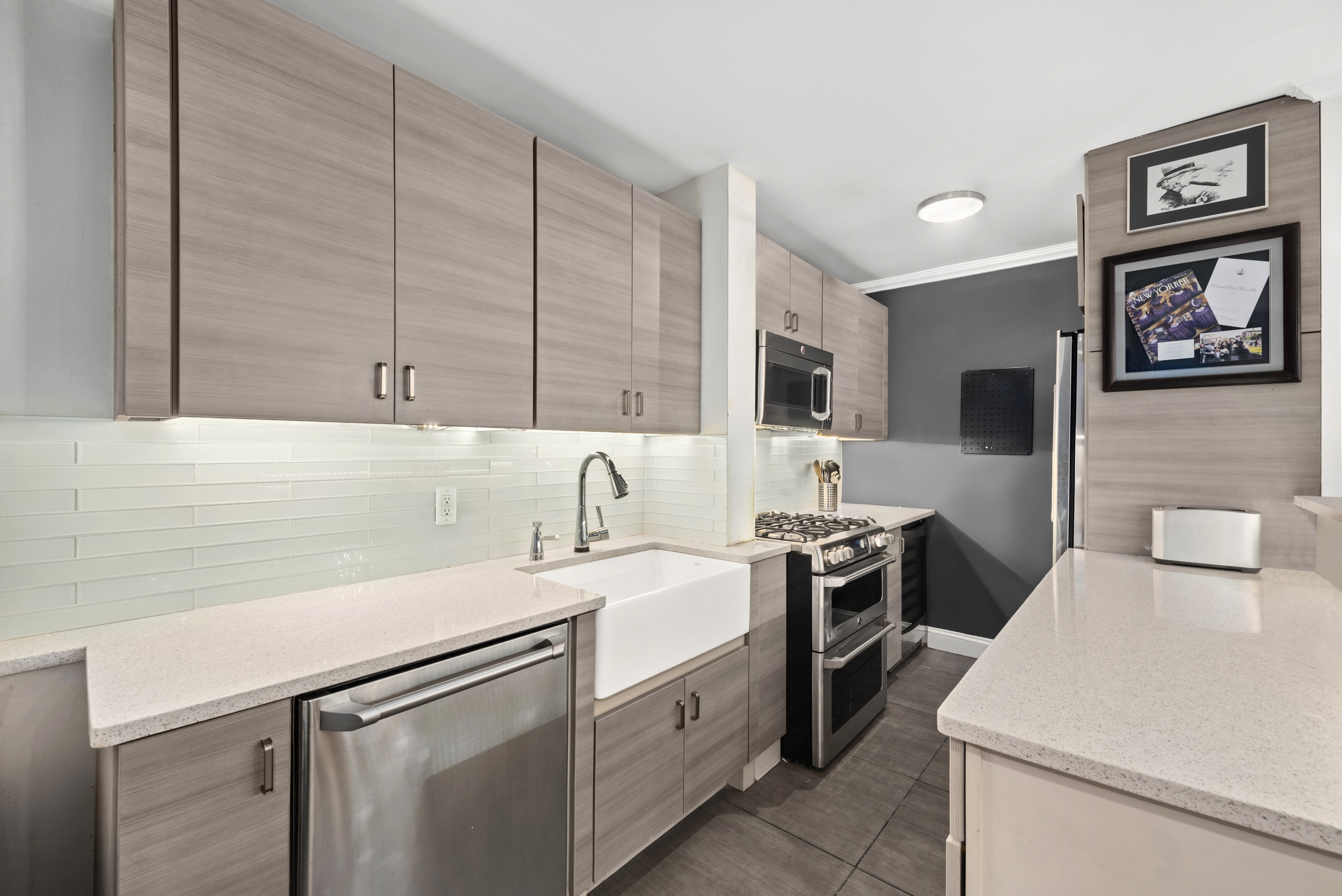 302 East 88th Street, Unit 2G Manhattan, NY 10128 - Photo 7 of 11