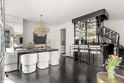 $1,699,000 | 415 East 54th Street, Unit 6D | Sutton Place