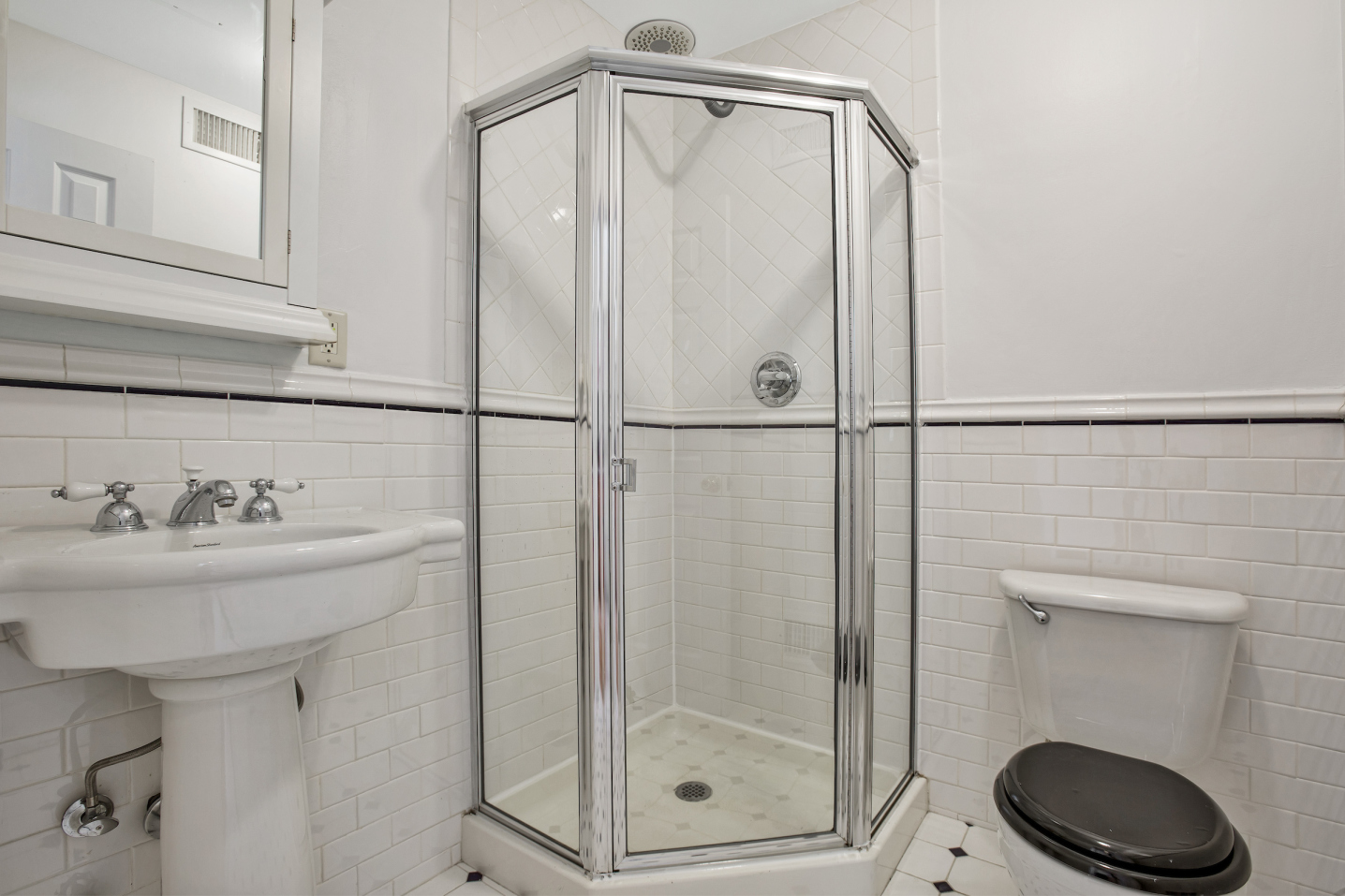 362 Eastern Parkway, Unit 4C Brooklyn, NY 11225 - Photo 4 of 7