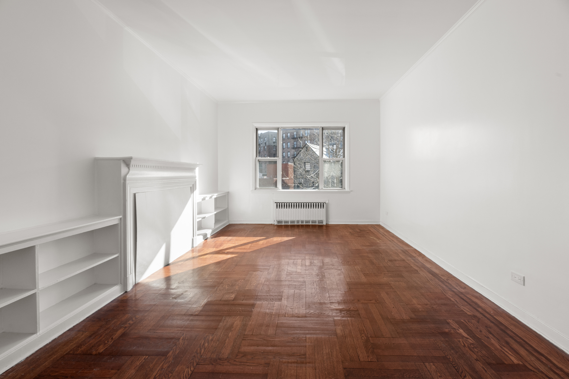 3883 Cannon Place, Unit 3 Bronx, NY 10463 - Photo 2 of 12 an empty room with windows
