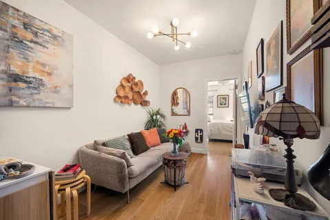 $3,950,000 | 19 Clifford Place | Greenpoint