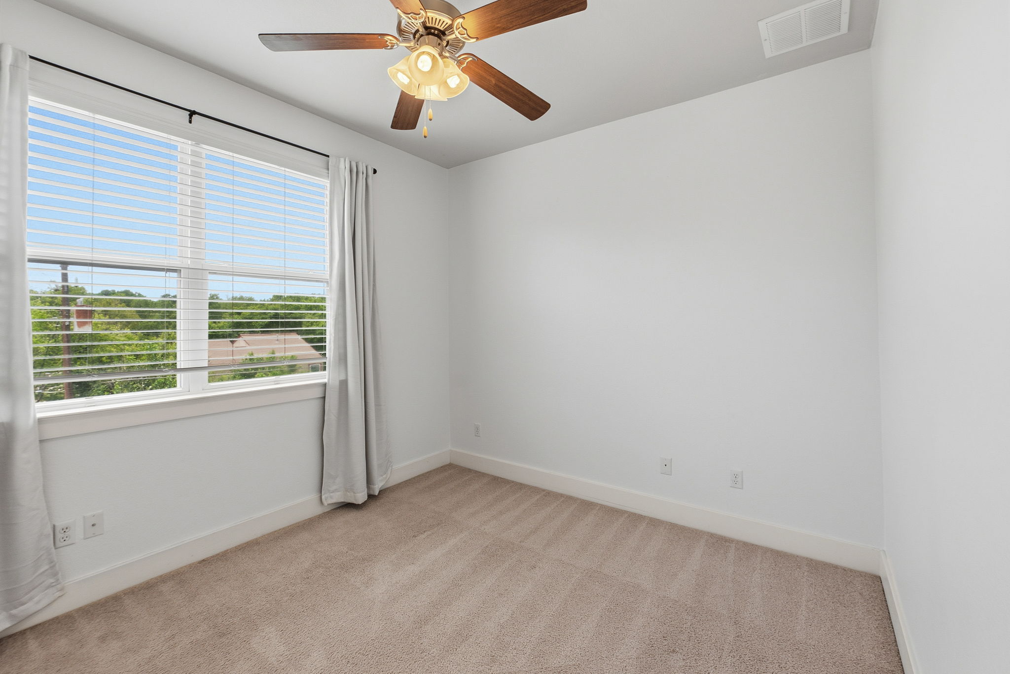 2605 Witsome Loop, Unit 40 Austin, TX 78741 - Photo 25 of 48