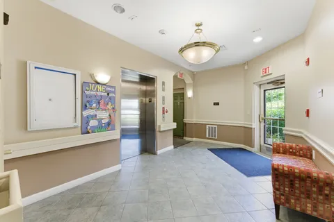 $277,854 | 14241 Kings Crossing Boulevard, Unit 411, Boyds, MD 20841