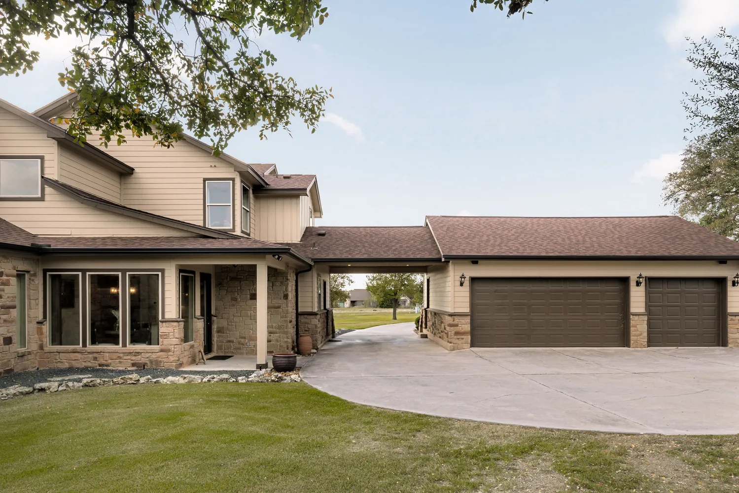 $1,285,000 | 309 Hacienda Place, Dripping Springs, TX 78620