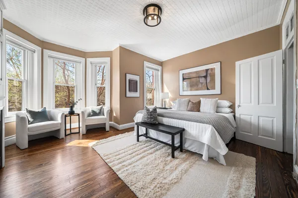 Contact Agent | 1515 T Street Northwest, Washington, DC 20009