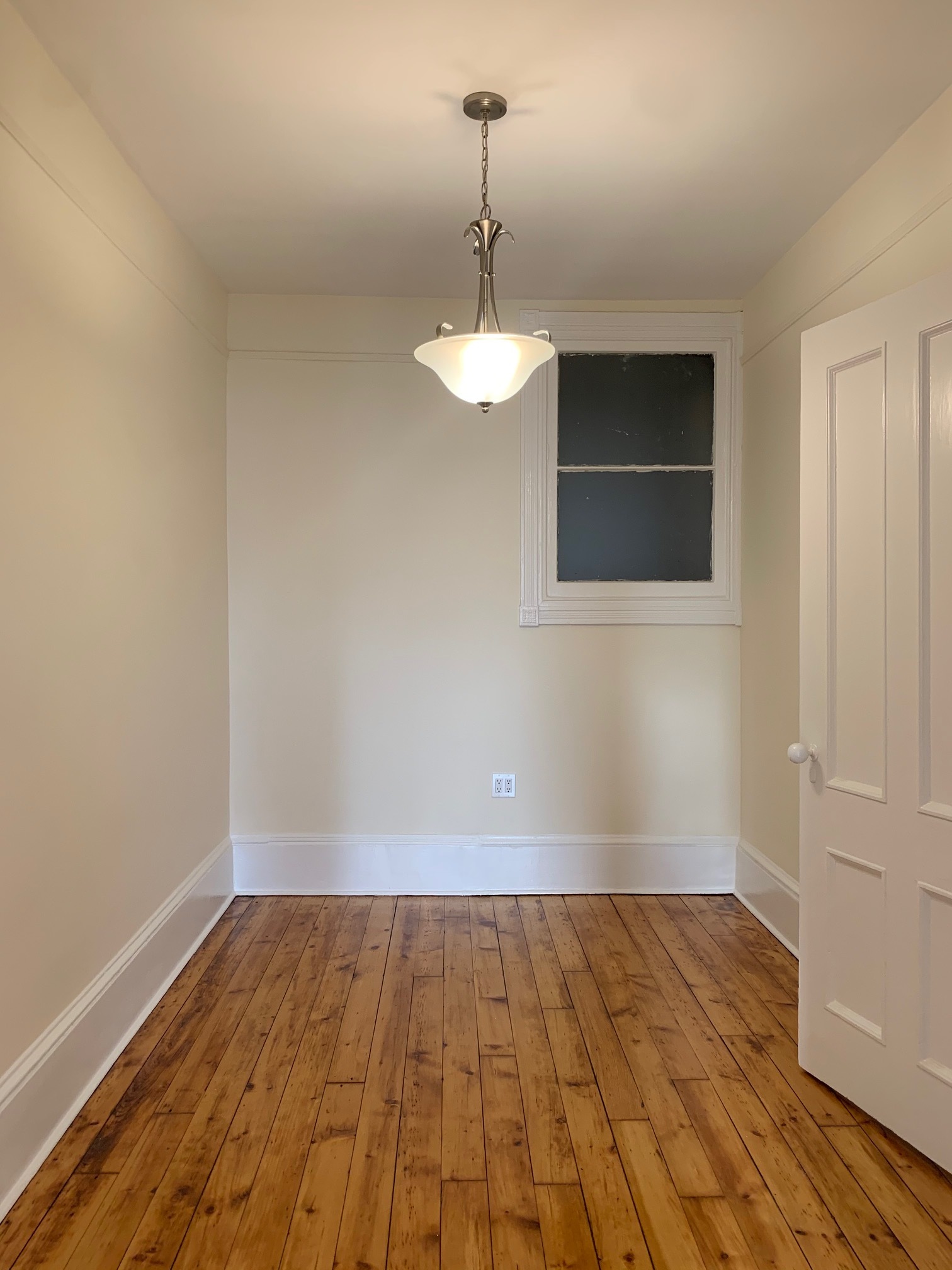 481 9th Street, Unit 4 Brooklyn, NY 11215 - Photo 8 of 33 a view of empty room with wooden floor