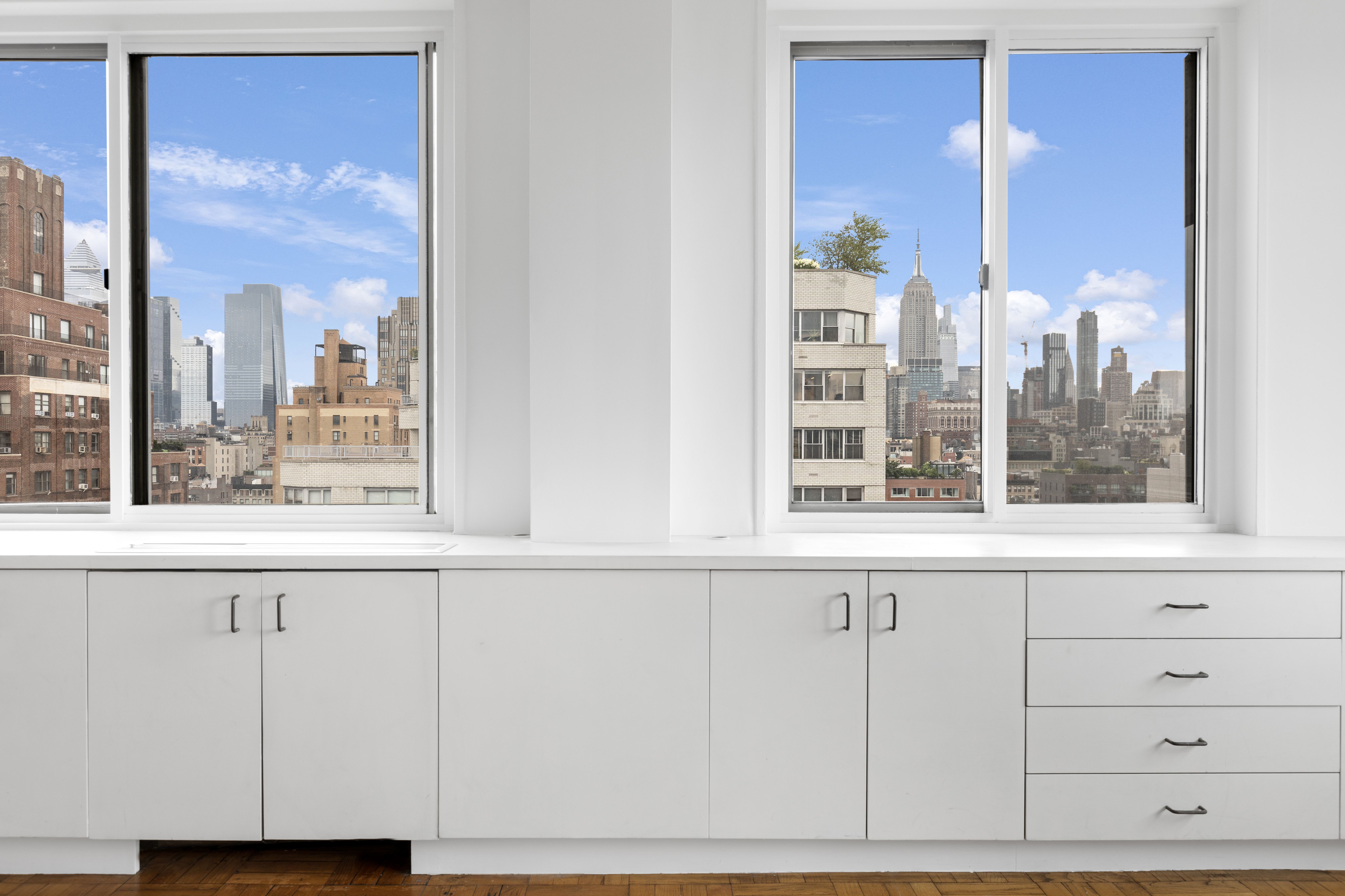 175 West 12th Street, Unit 19F Manhattan, NY 10011 - Photo 2 of 17