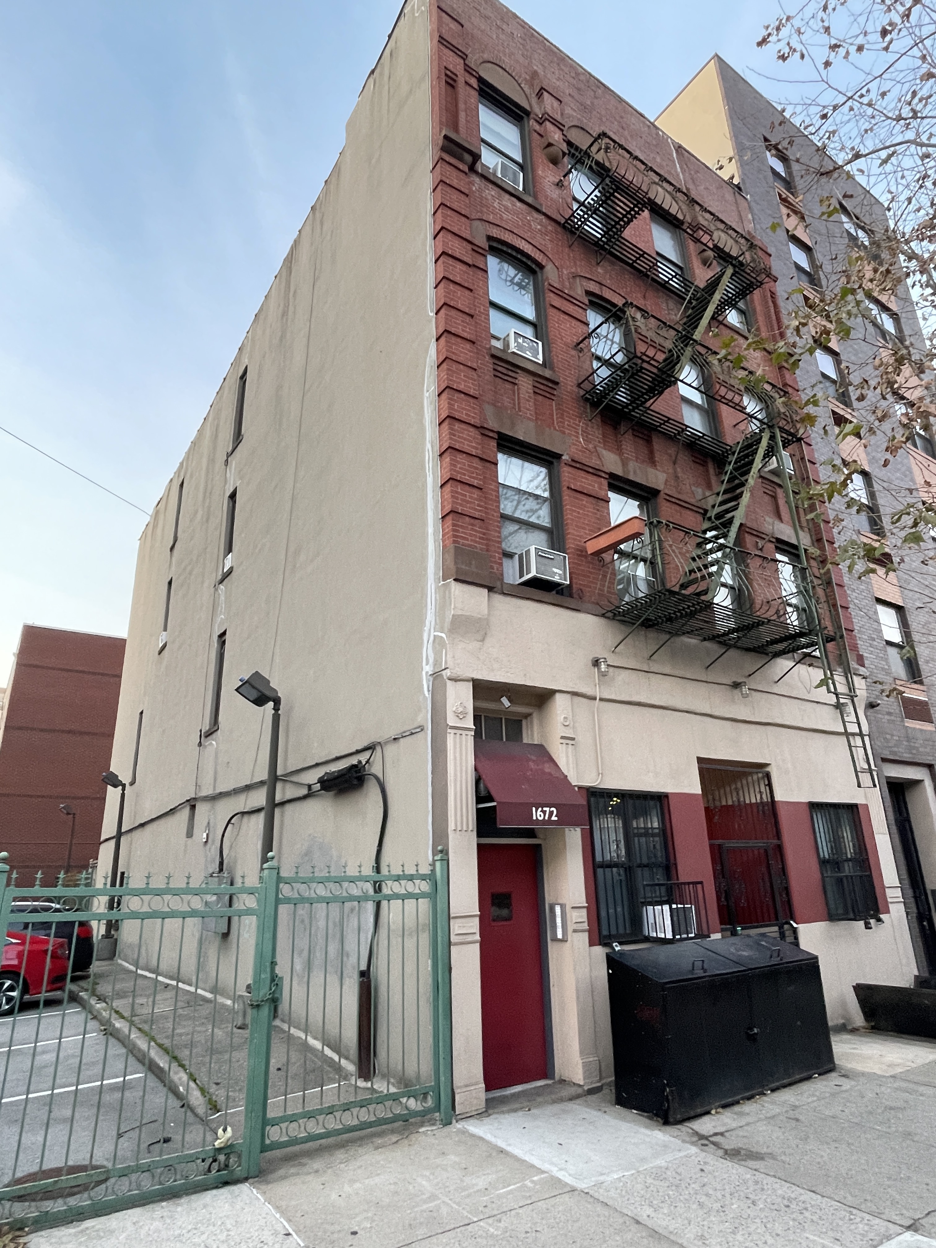 1672 Park Avenue Manhattan, NY 10035 - Photo 3 of 35 a view of a building with stairs