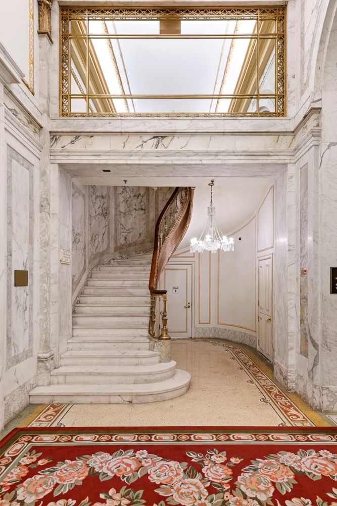 1 Central Park South, Unit 1502 Manhattan, NY 10019 - Photo 15 of 19 a view of a entryway door of a house