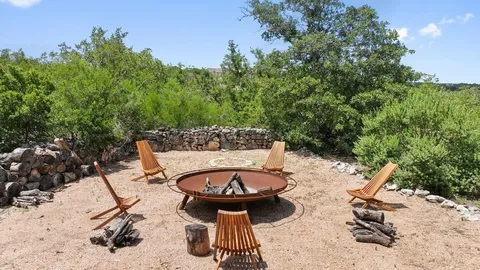 $6,999,888 | 4002 Tyx Trail, Spicewood, TX 78669