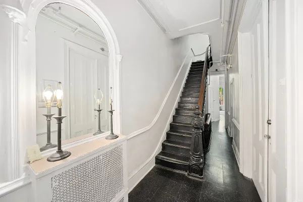 $5,245,000 | 179 East 94th Street, Unit TWHM | Upper East Side