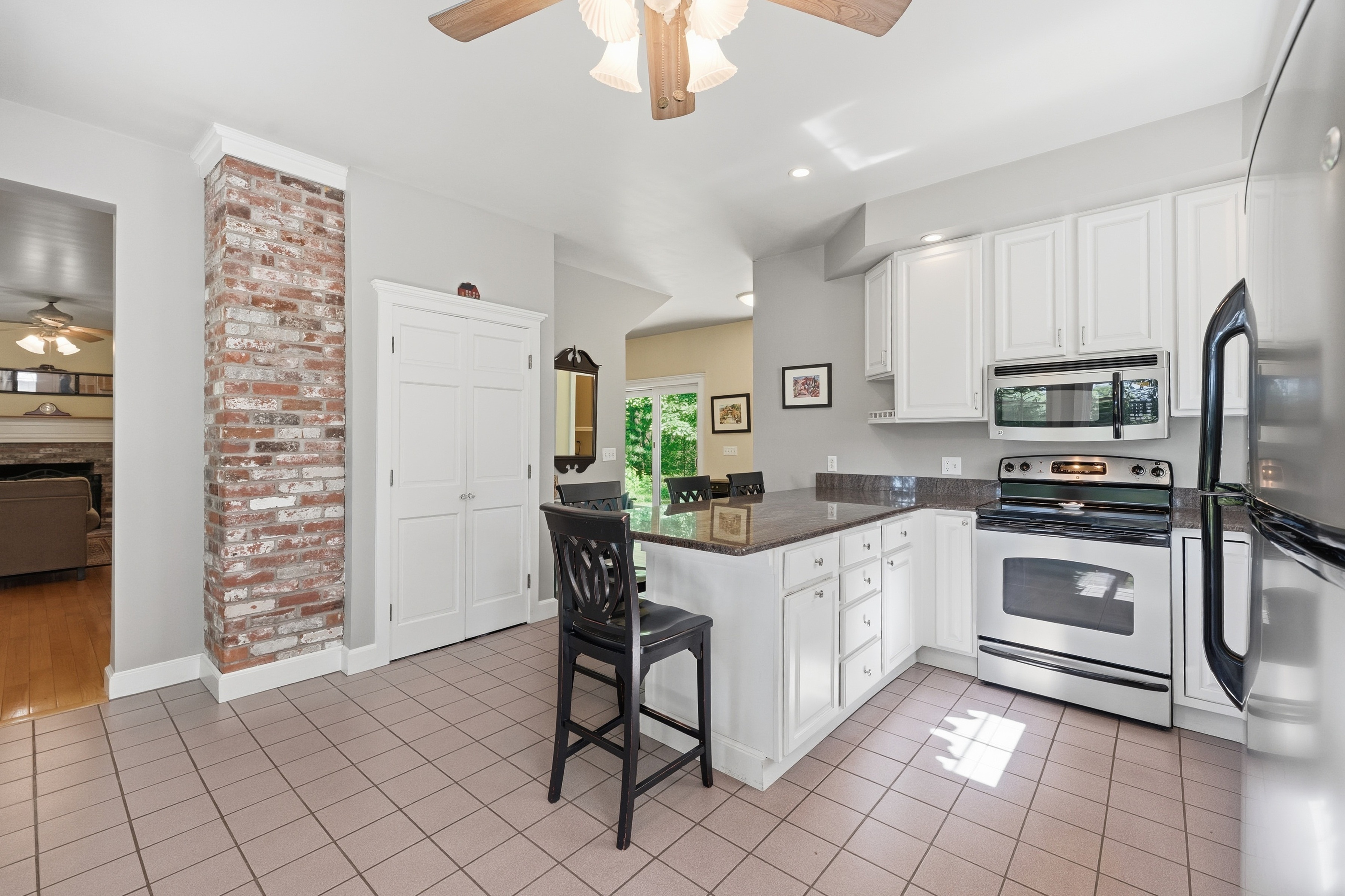 358 Bolton Road Lancaster, MA 01523 - Photo 14 of 60