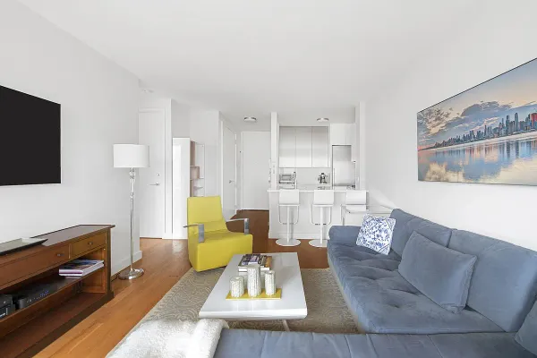 $4,800 | 200 East 89th Street, Unit 20D | Upper East Side