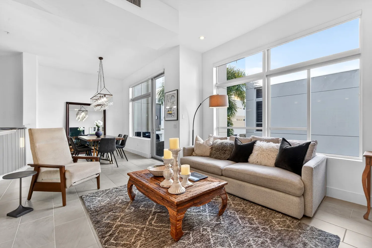 $965,000 | 234 Cosmopolitan Court, Sarasota, FL 34236