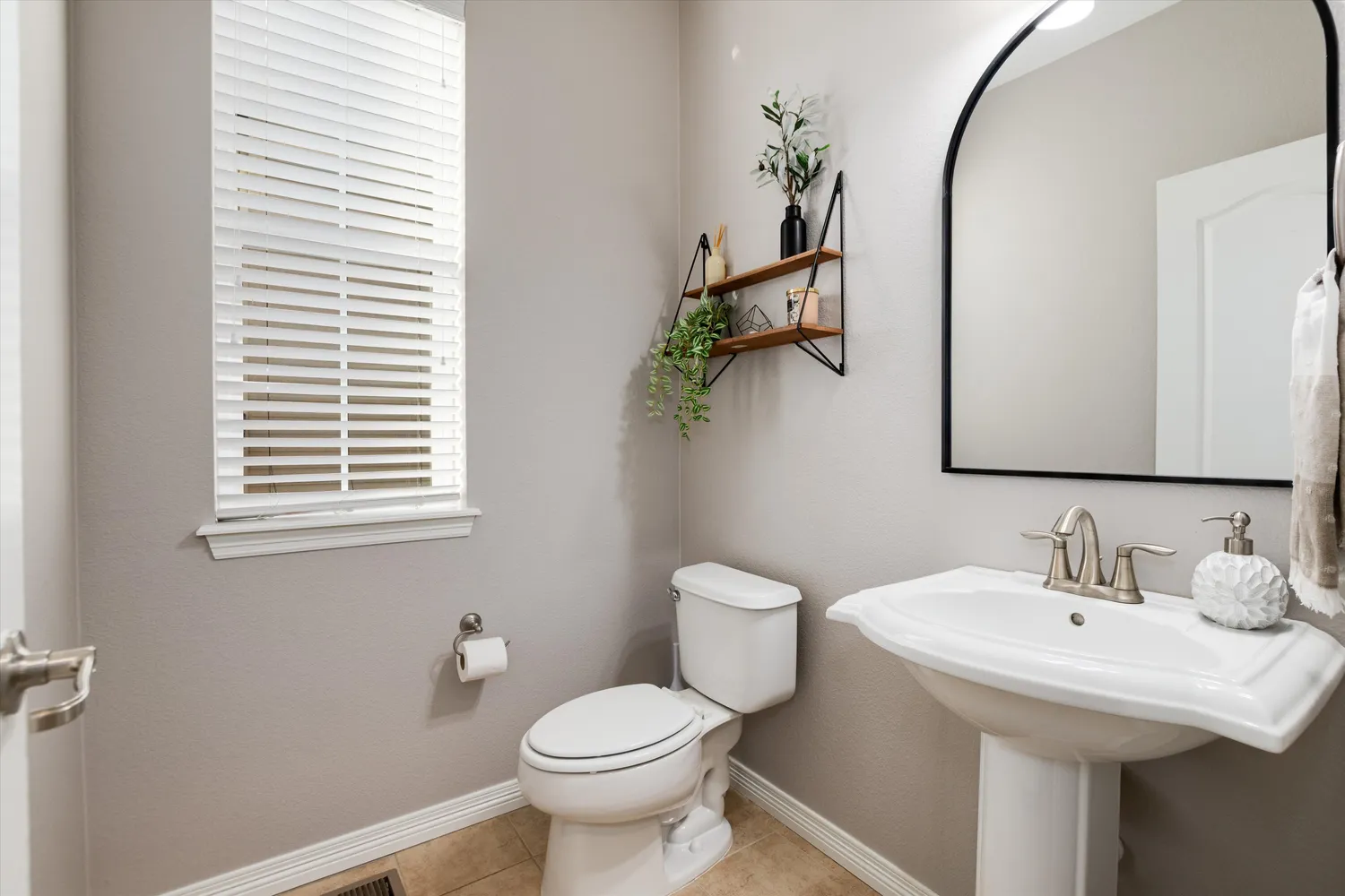 $819,000 | 6236 South Millbrook Way, Aurora, CO 80016