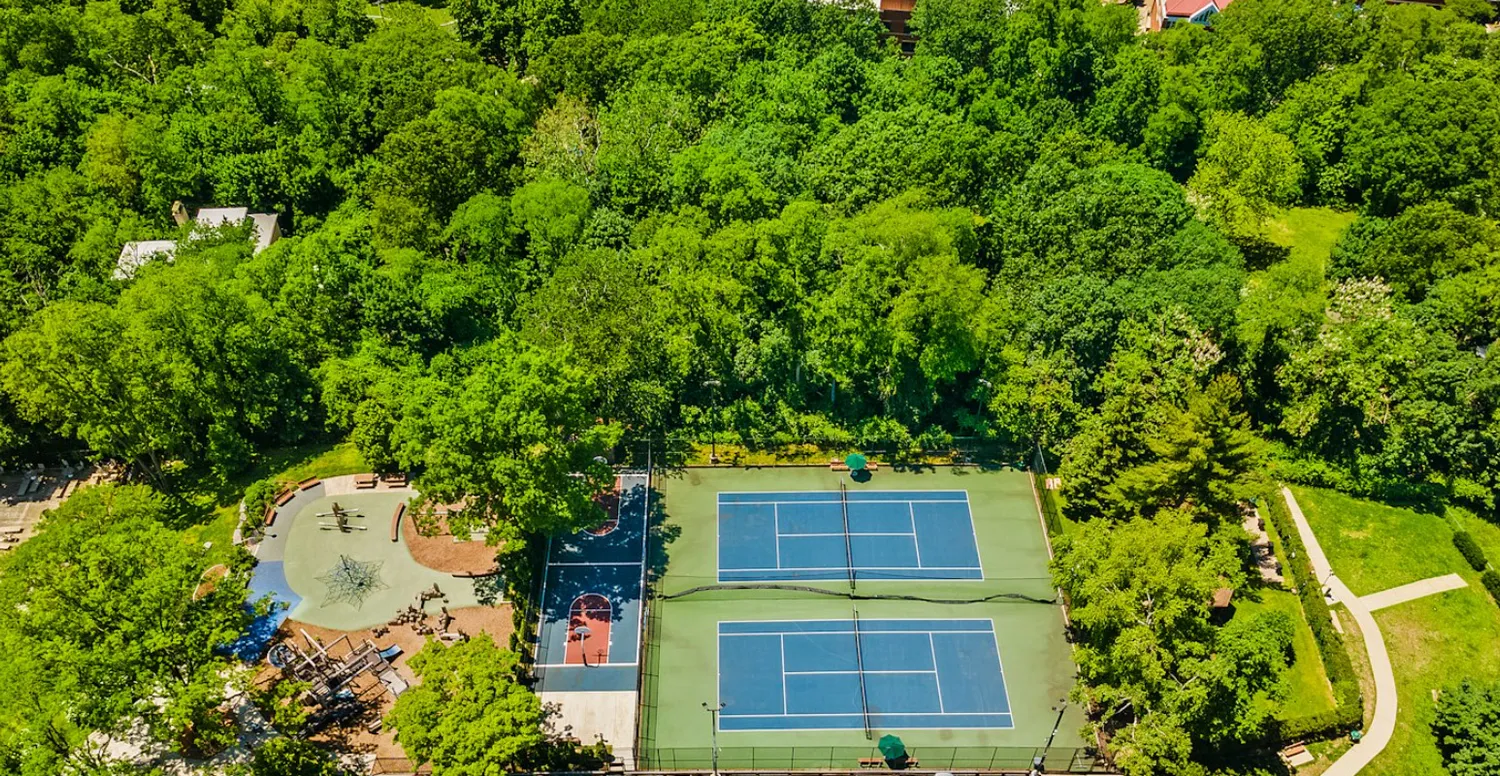 $445,000 | 5700 Arlington Avenue, Unit 7G | North Riverdale