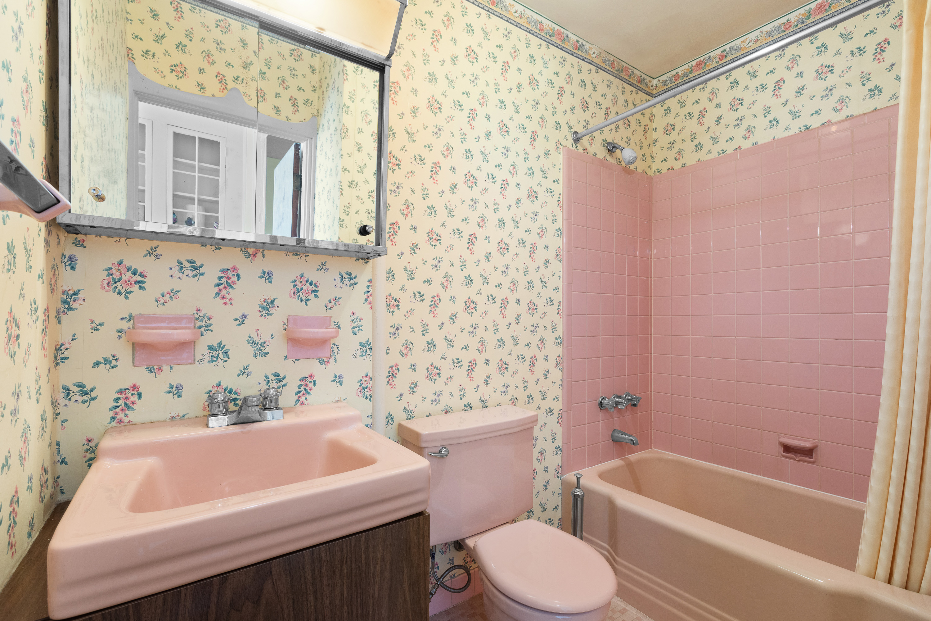 121 Eckford Street Brooklyn, NY 11222 - Photo 27 of 40