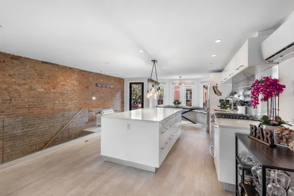 Contact Agent | 24 Dartmouth Place, Unit 24, Boston, MA 02116