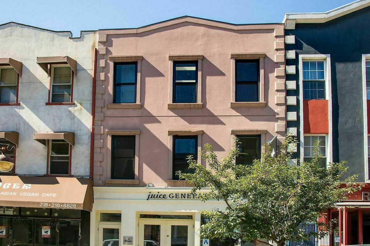 210 Bedford Avenue Brooklyn, NY 11249 - Photo 7 of 8