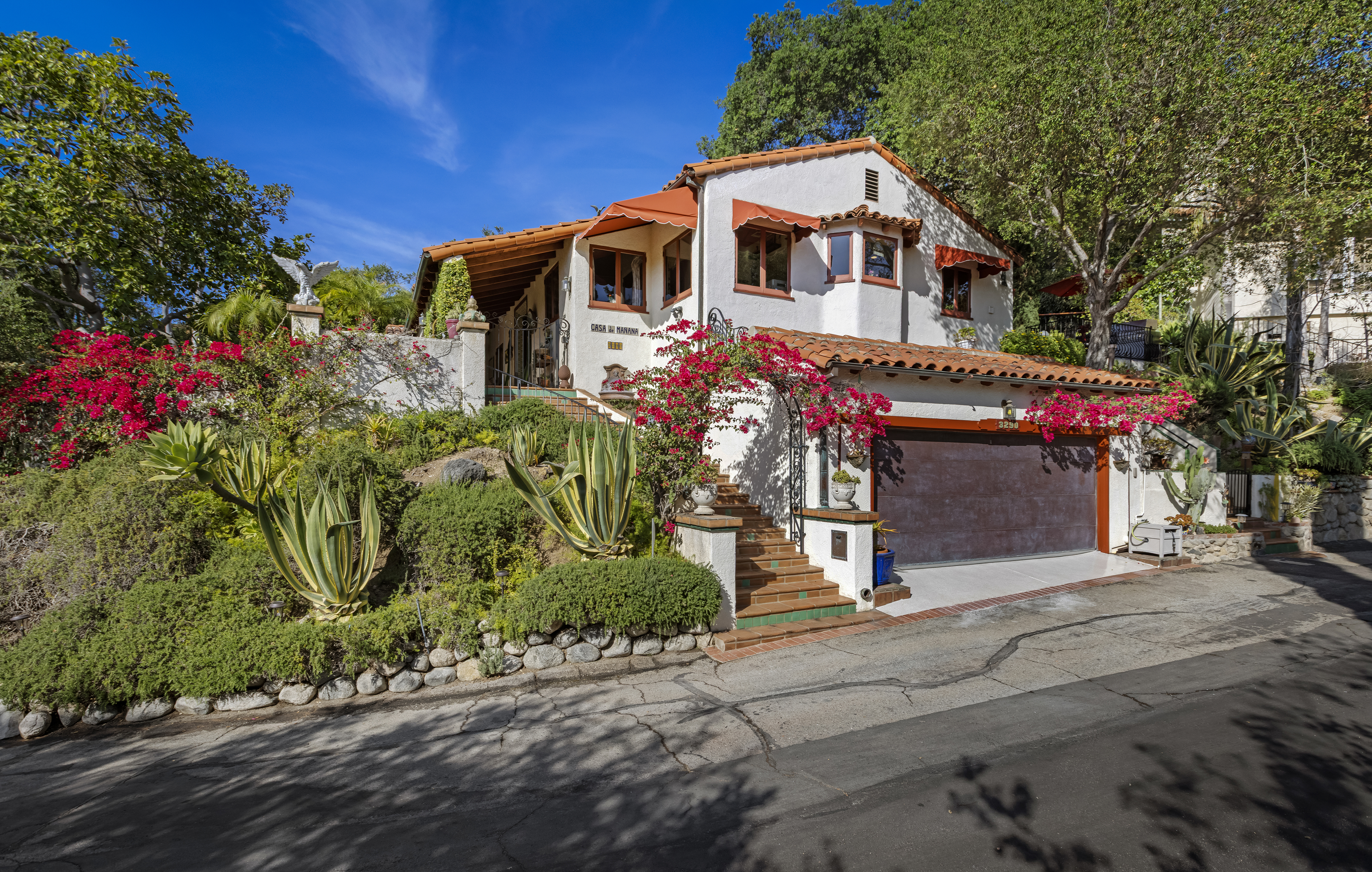 3290 Buckingham Road Glendale, CA 91206 - Photo 6 of 69